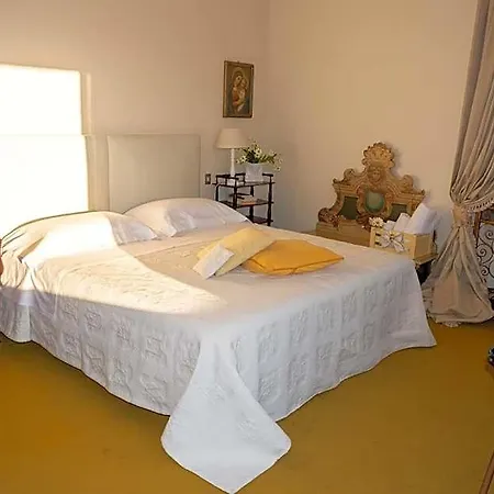 فندق مبيت وإفطار Albe 4*