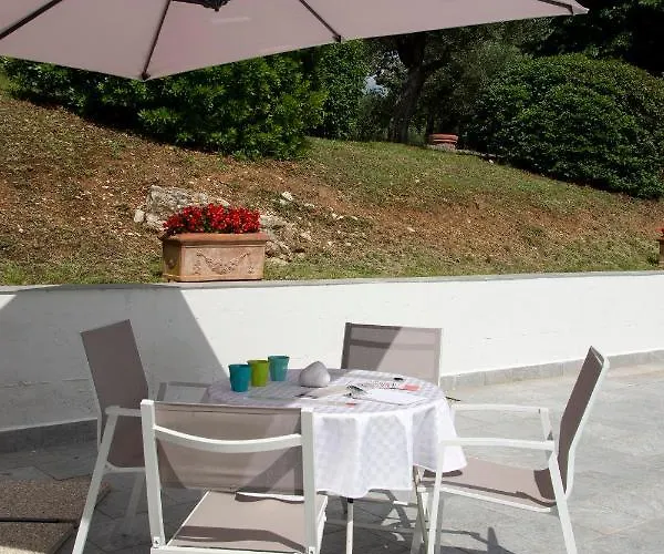 ベッド・アンド・ブレックファスト Albe