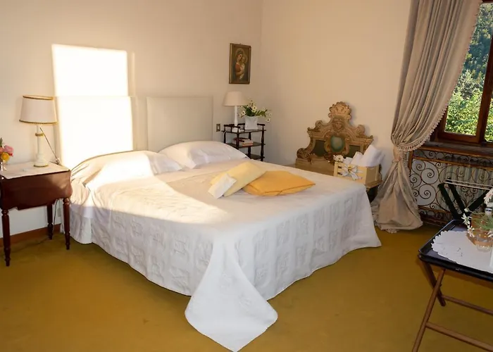 Albe ベッド・アンド・ブレックファスト コルチャーノ